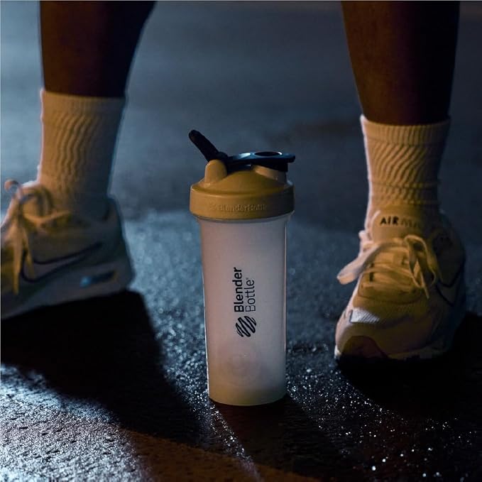 BlenderBottle Classic V2 Plastic Shaker Bottle 20 oz White