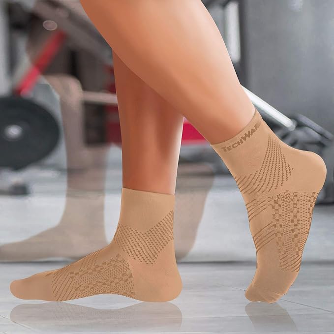 TechWare Pro Plantar Fasciitis Socks - Ankle Compression Socks for Women & Men. Achilles Tendonitis Brace & Foot Arch Support