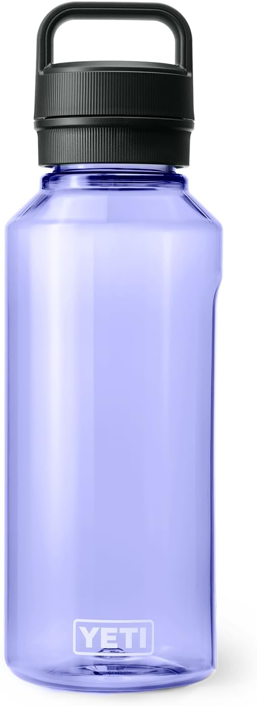 YETI Yonder Water Bottle with Yonder Chug Cap, Lightweight, Leakproof and BPA-Free