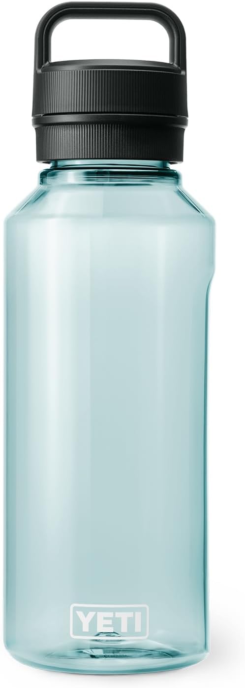 YETI Yonder Water Bottle with Yonder Chug Cap, Lightweight, Leakproof and BPA-Free