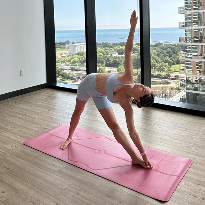 Liforme Classic Yoga Mat - Posture Alignment Design, Advanced Non-Slip Grip | Eco-friendly, Non-Toxic, Sweat-Resistant, long, wide, 4.2mm thick mat for comfort, recommended for Hot Yoga, Free Yoga Bag