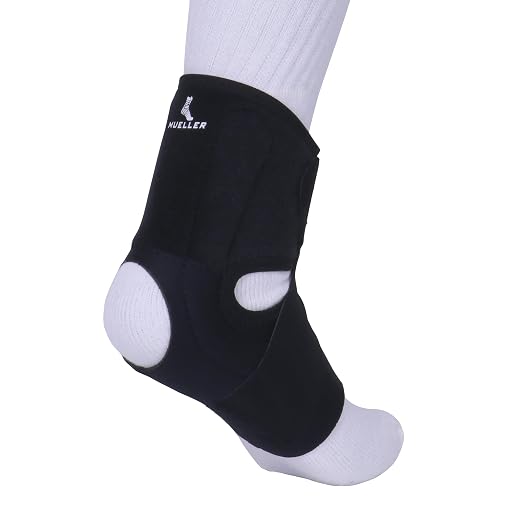 MUELLER Sports Medicine Comfort Flex Ankle Stabilizer, Ankle Pain Relief Support for Men and Women, Ideal for Sprains, Strains, Arthritis, Black, One Size Fits Most