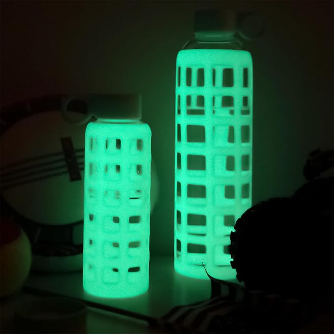 purifyou 40oz / 32oz / 22oz / 12oz Borosilicate Glass Water Bottle with Time & Volume Markers, Silicone Sleeve, Stainless Steel Lid | Reusable Glass Bottle for Water & Juice (22oz Glow-in-the-Dark)