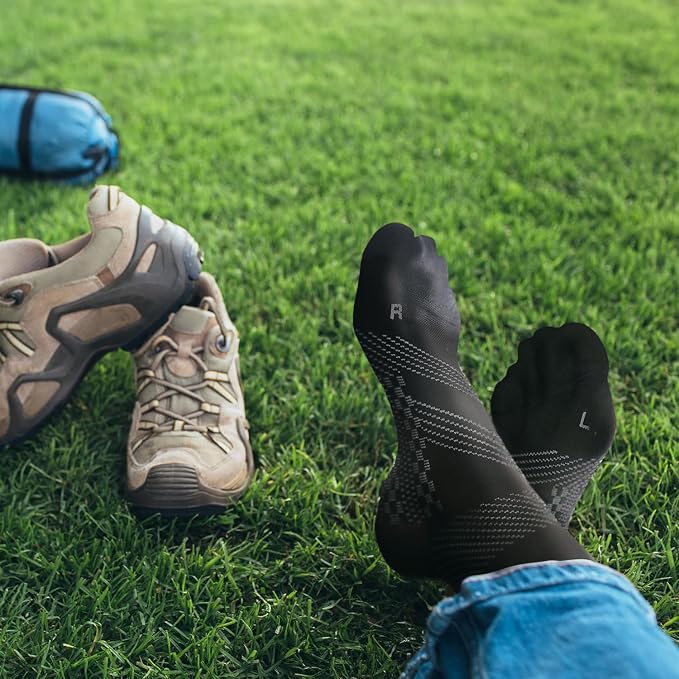 TechWare Pro Plantar Fasciitis Socks - Ankle Compression Socks for Women & Men. Achilles Tendonitis Brace & Foot Arch Support