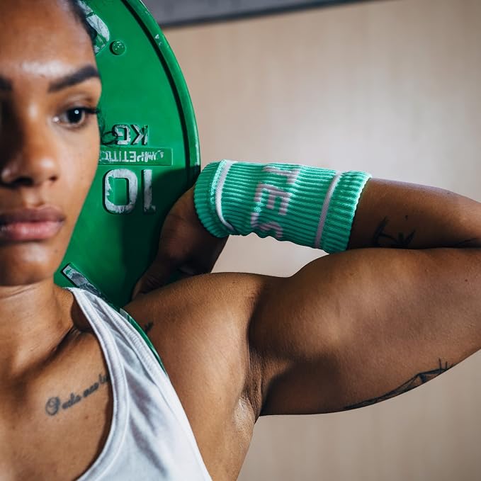 Velites Flexible Fabric Wrist Wrap for Crossfit, Bar, One Size | Provides support and security in every CrossFit workout, made from microfibre, double layer, medium-high stiffness.