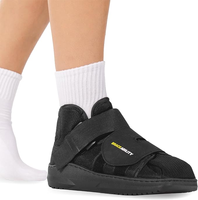 BraceAbility Closed Toe Medical Walking Shoe - Kid’s Lightweight Broken Toe Cast Boot, Fractured Foot Brace for Metatarsal Stress Fracture, Post-op Bunion, Surgery Recovery for Boys and Girls (XS)
