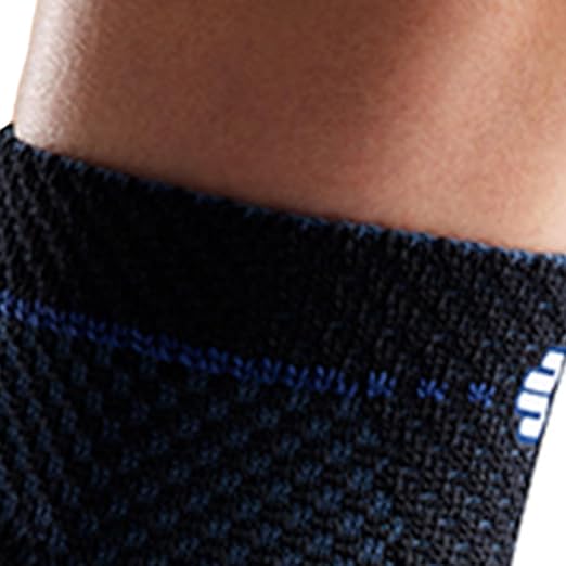 Bauerfeind - MalleoTrain - Ankle Support Brace - Helps Stabilize the Ankle Muscles and Joints For Injury Healing and Pain Relief - Right Foot - Size 3 - Color Black