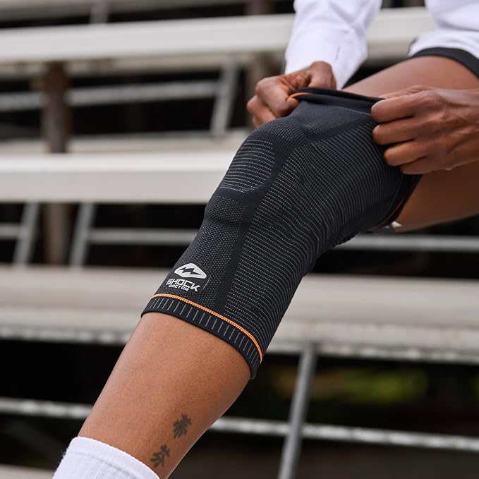 Shock Doctor Ultra Knit Knee Support, Knee Brace for Preventing & Healing Patella Instability, Meniscus Injuries, Minor Ligament Sprains & Hyperextension, for Men & Women, Sold as Single Unit (1)