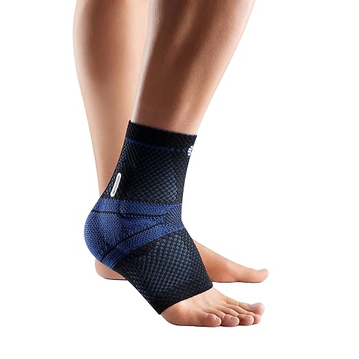 Bauerfeind - MalleoTrain - Ankle Support Brace - Helps Stabilize the Ankle Muscles and Joints For Injury Healing and Pain Relief - Left Foot - Size 5 - Color Black