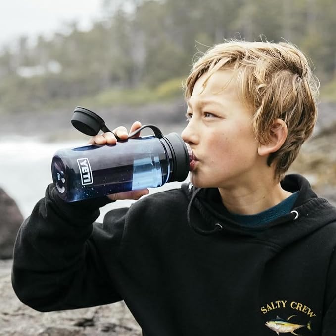 YETI Yonder Water Bottle with Yonder Tether Cap, Lightweight, Leakproof and BPA-Free