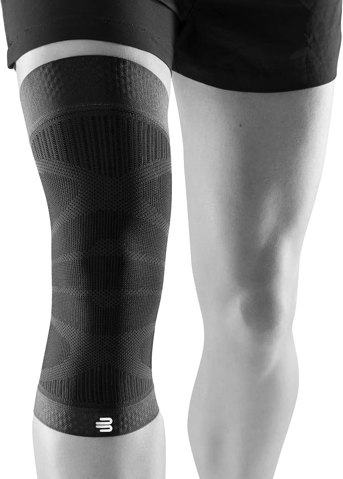 Bauerfeind Sports Compression Knee Sleeve - Lightweight Design with Gripping Zones for Knee Pain Relief & Performance