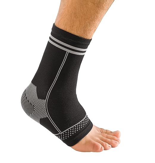 MUELLER Sports Medicine 4-Way Stretch Ankle Support Sleeve, Ankle Pain Relief Support for Men and Women, Ideal for Sprains, Strains, Arthritis, Black, Large/X-Large