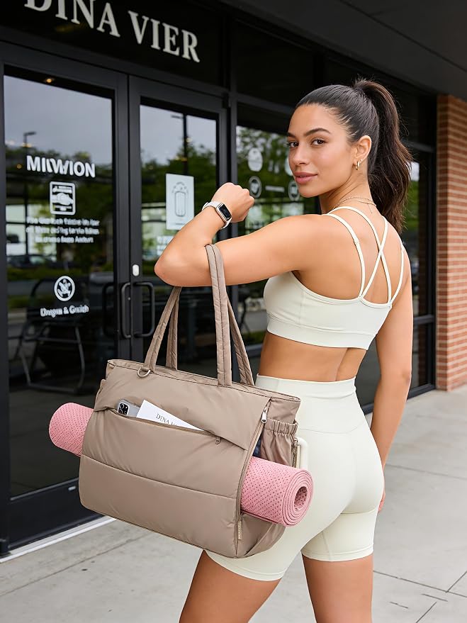 BAGSMART Yoga Pilates Tote Bag for Women with Knotted Handle, Gym Bag | 23L lightweight & waterproof shoulder sling bag, gym bag with yoga mat holder, for 15.6'' Laptop, ideal for work travel