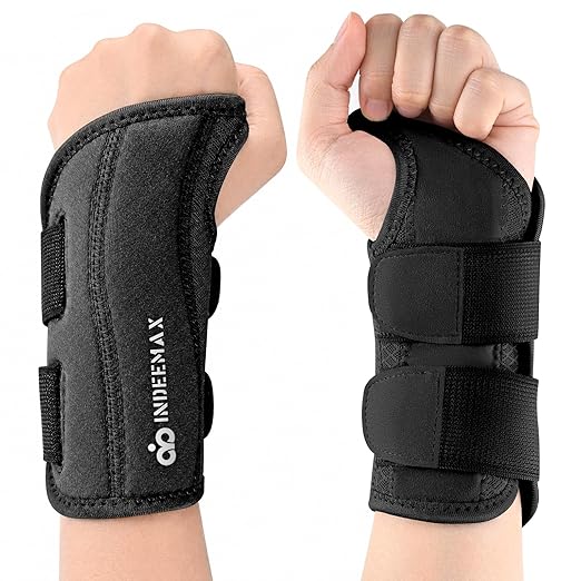 Copper Carpal Tunnel Wrist Brace, Adjustable Wrist Support Splint for Night Sleep & Daytime Working, Hand Braces Pain Relief for Arthritis, Tendonitis, Sprain, Men & Women(Right Hand-Black, S/M)