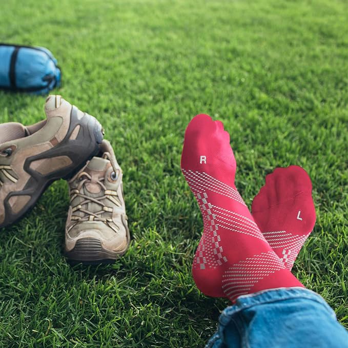 TechWare Pro Plantar Fasciitis Socks - Ankle Compression Socks for Women & Men. Achilles Tendonitis Brace & Foot Arch Support