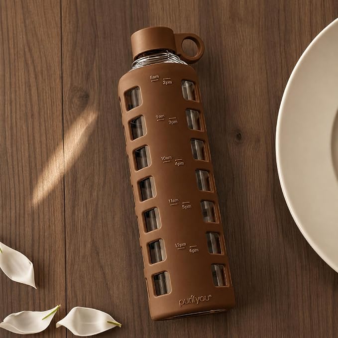 purifyou 40oz / 32oz / 22oz / 12oz Borosilicate Glass Water Bottle with Time & Volume Markers, Silicone Sleeve, Stainless Steel Lid – Reusable Glass Bottle for Water & Juice (32oz Earth Brown)
