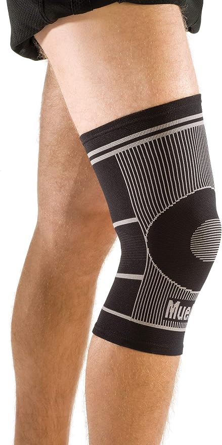 Mueller Sports Medicine 4-Way Stretch Knee Support, Knee Pain Relief Support for Men and Women, Ideal for Arthritis, Sprains, Black