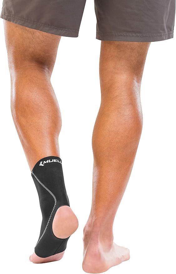 Mueller Sports Medicine Neoprene Ankle Support Sleeve, Ankle Pain Relief Support for Men and Women, Ideal for Sprains, Strains, Arthritis, Black