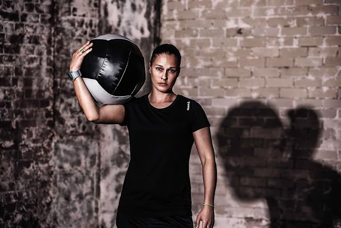 Dynamax Standard Medicine Ball, 4–30 lb Soft Shell Wall Ball, 14-Inch Weighted Exercise Ball for Strength Training, Core Workouts, Conditioning & Functional Fitness