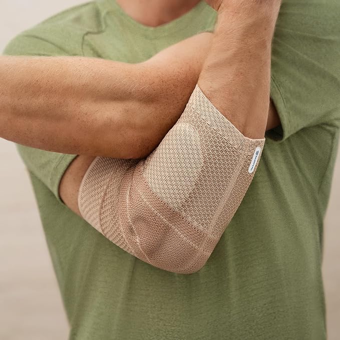 Bauerfeind - EpiTrain - Elbow Support - Breathable Knit Elbow Brace Targeted Compression for Chronic Elbow Pain, Supports Forearm Tendons & Muscles, Golfer's or Tennis Elbow Relief